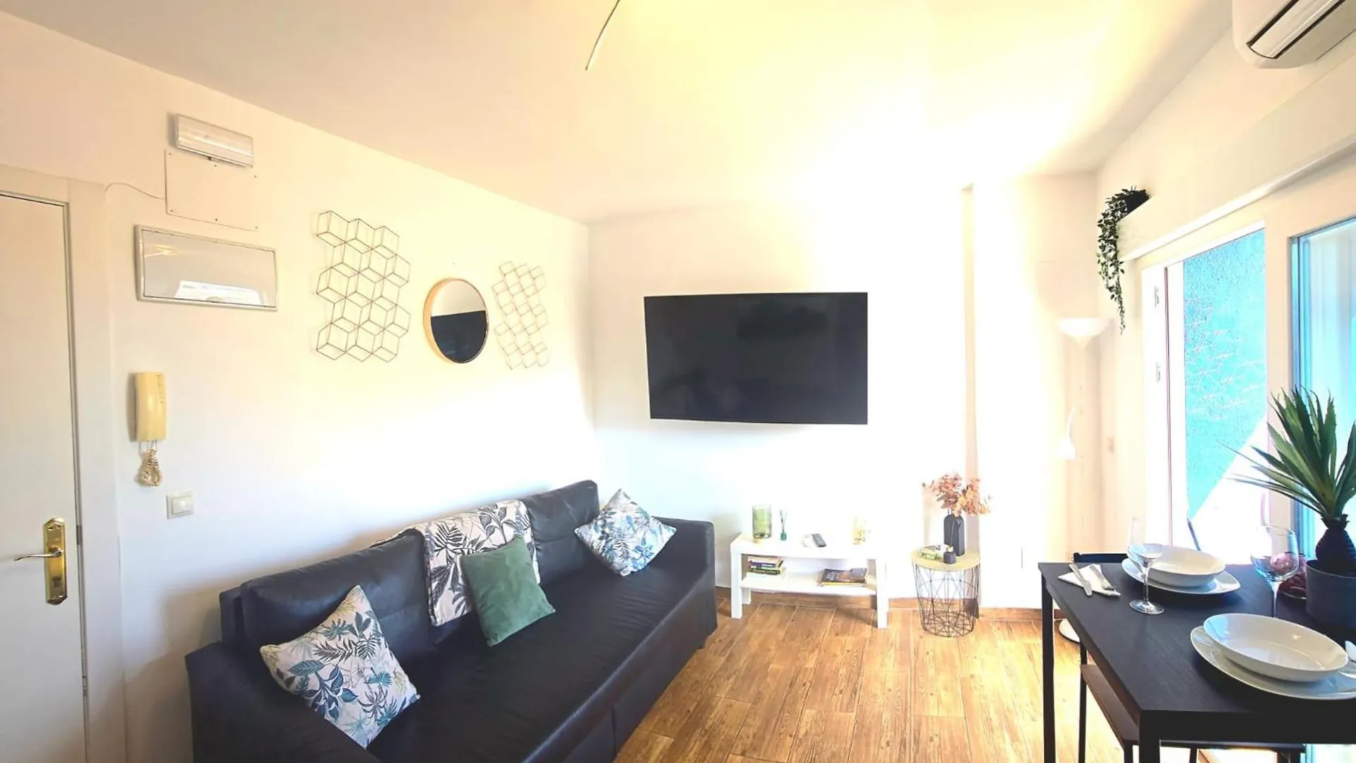 Bellevue Sea View Apartment By Namaste Elite Torremolinos
