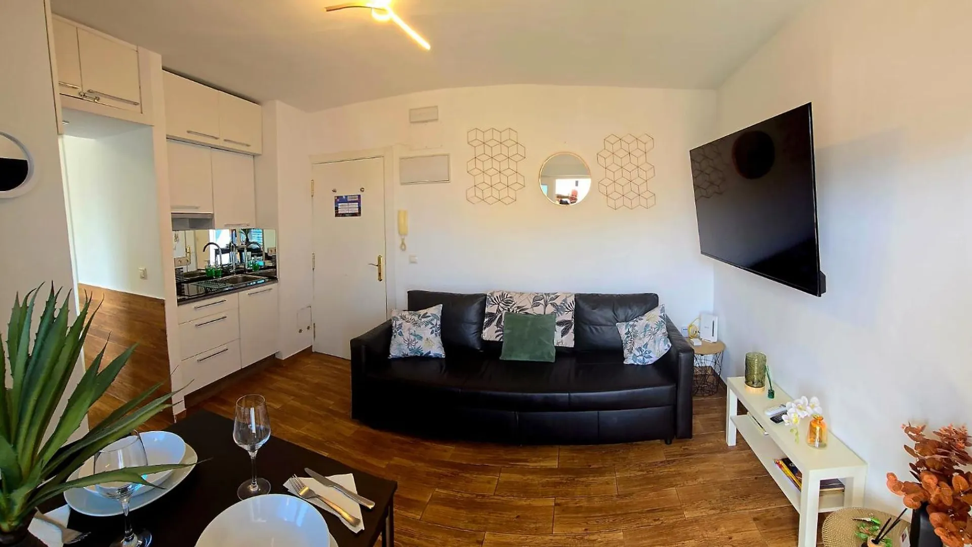 Bellevue Sea View Apartment By Namaste Elite Torremolinos 0*,